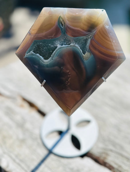 Druzy Agate Diamond on Stand No 1