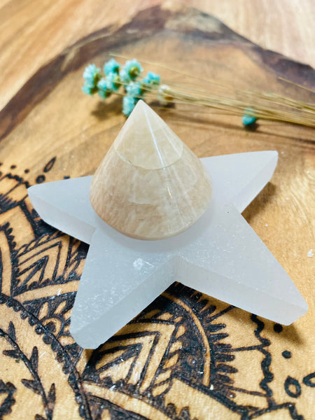 Peach Moonstone Pyramid ❤️