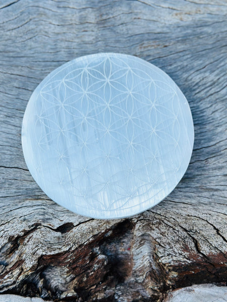 Selenite Charging Plate with Flower Print
