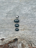 Black Star Sapphire Quartz 3 Stone Drop Pendant ❤️