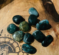 Emerald Tumbled Stone